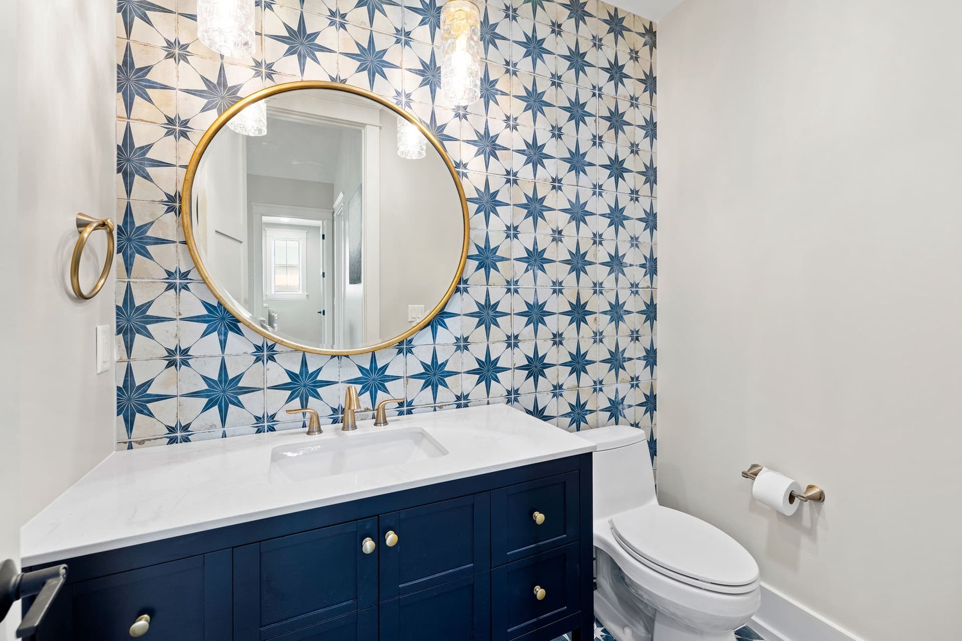 Emerald View - Image 36