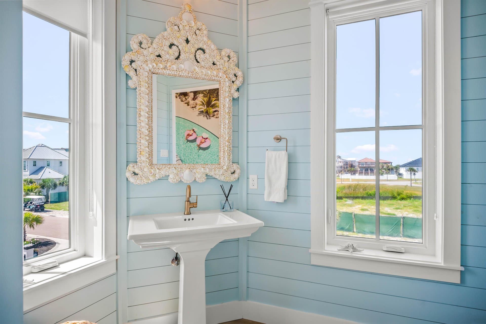 Let's "Glow" Girls - Image 19