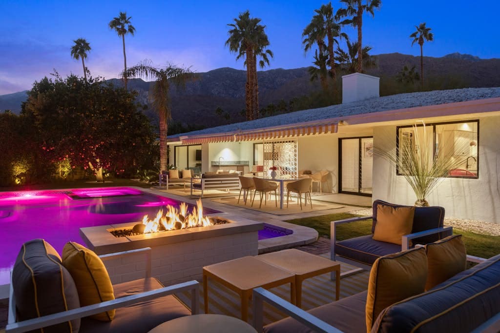 Monroe Hideaway - Image 35