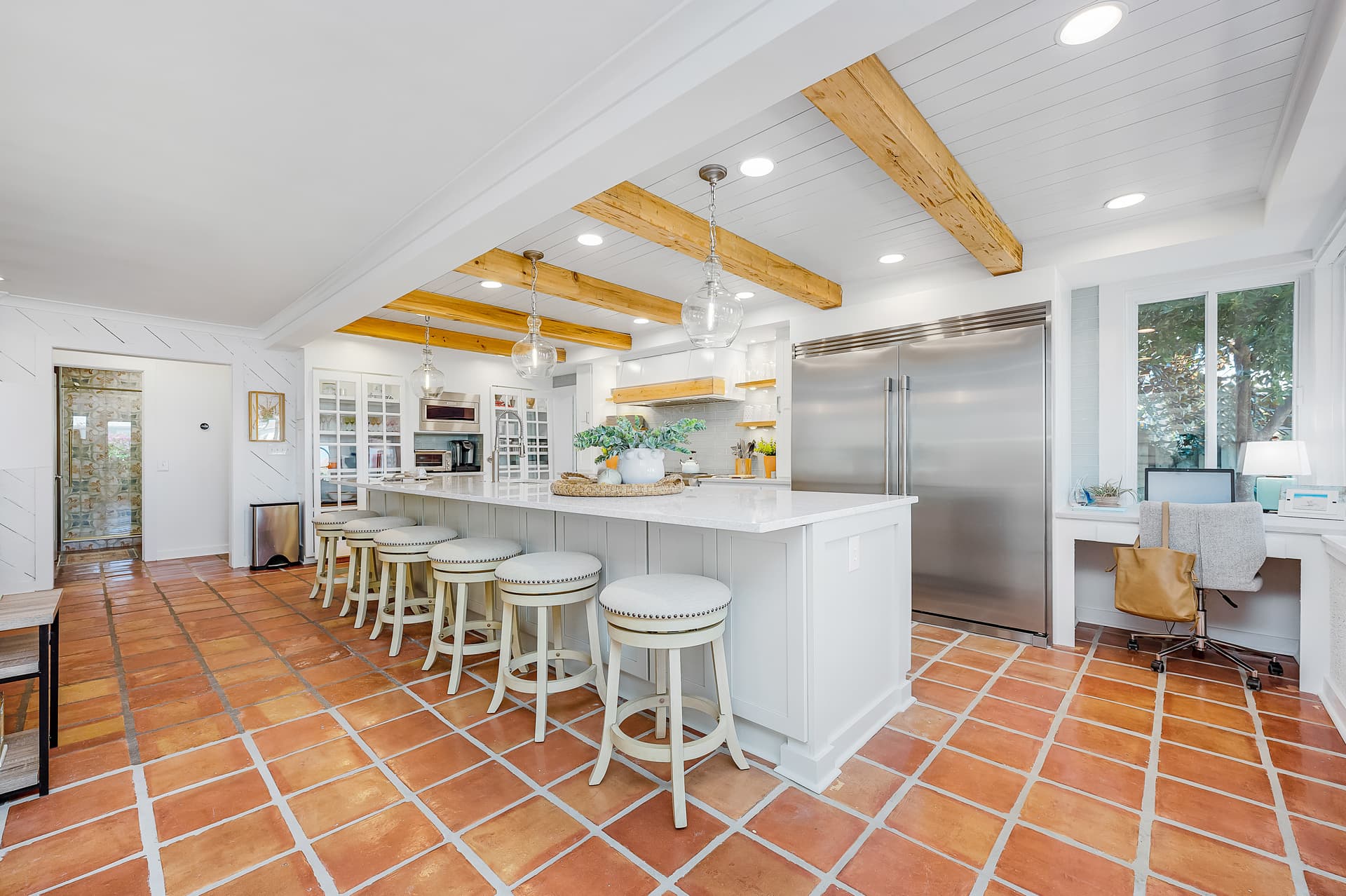 Seaview Hideaway House - Image 8