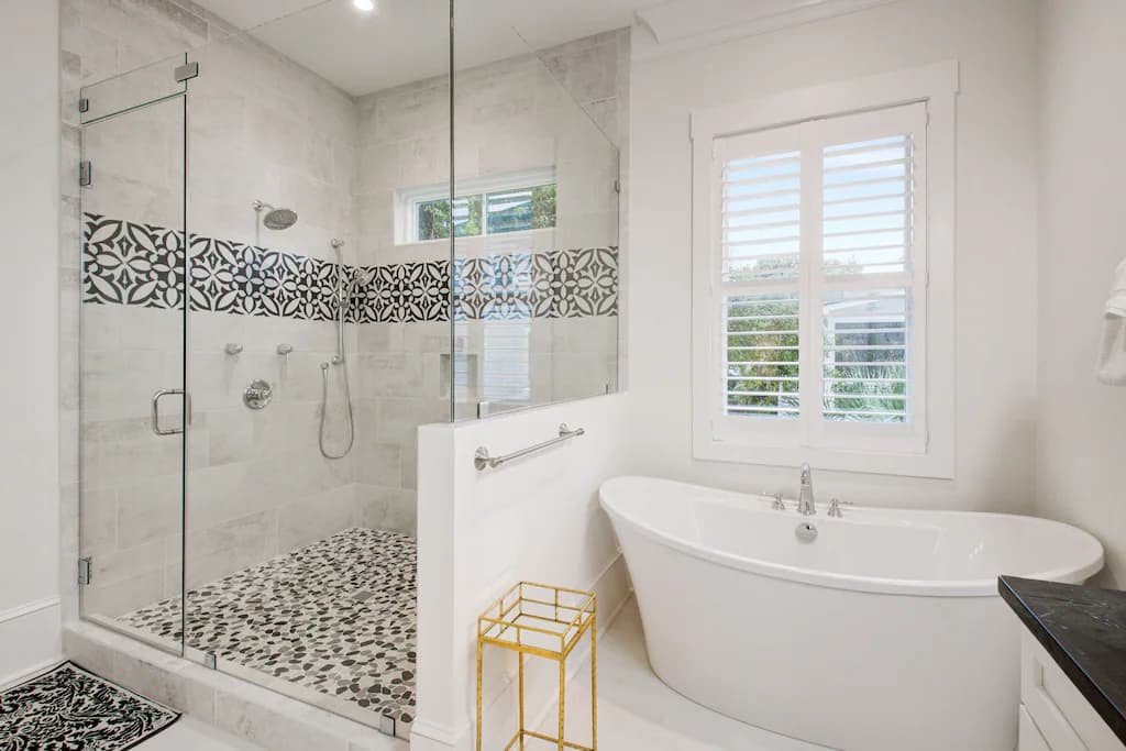 Modern Isle - Image 14