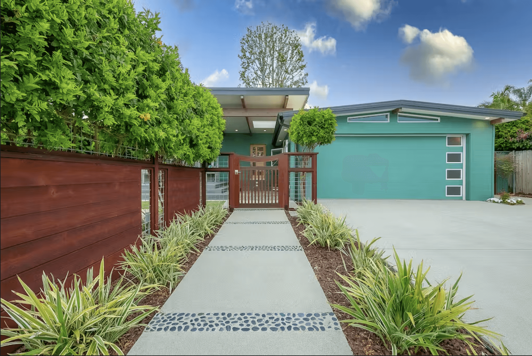 Cardiff Allure - Image 40