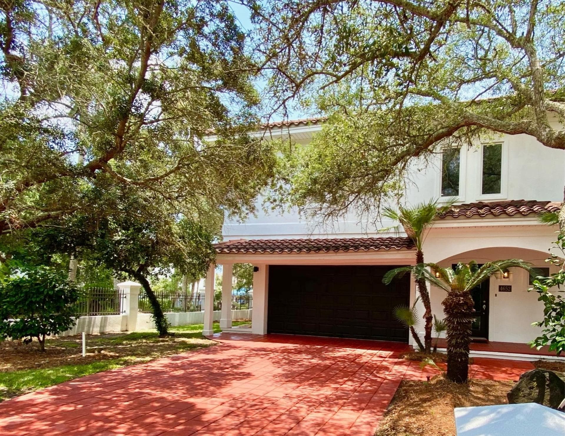 Paradise Isle - Image 47