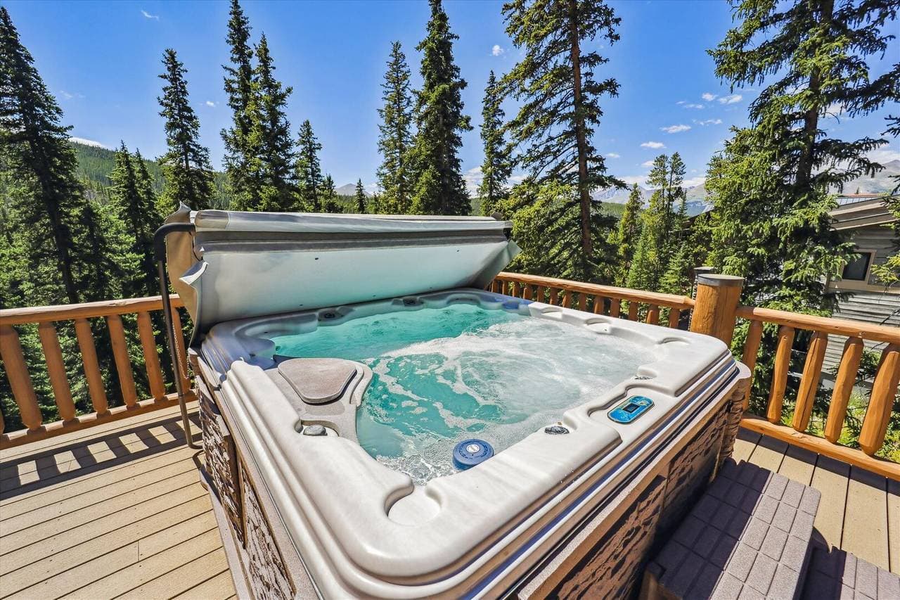 Goldenview Lodge - Image 16