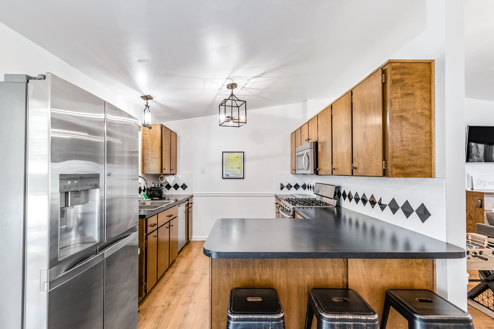 Lake View Getaway - Image 3