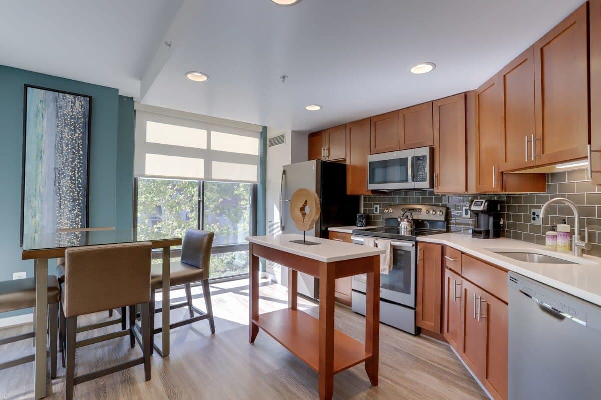 White Stone Residence - Image 4