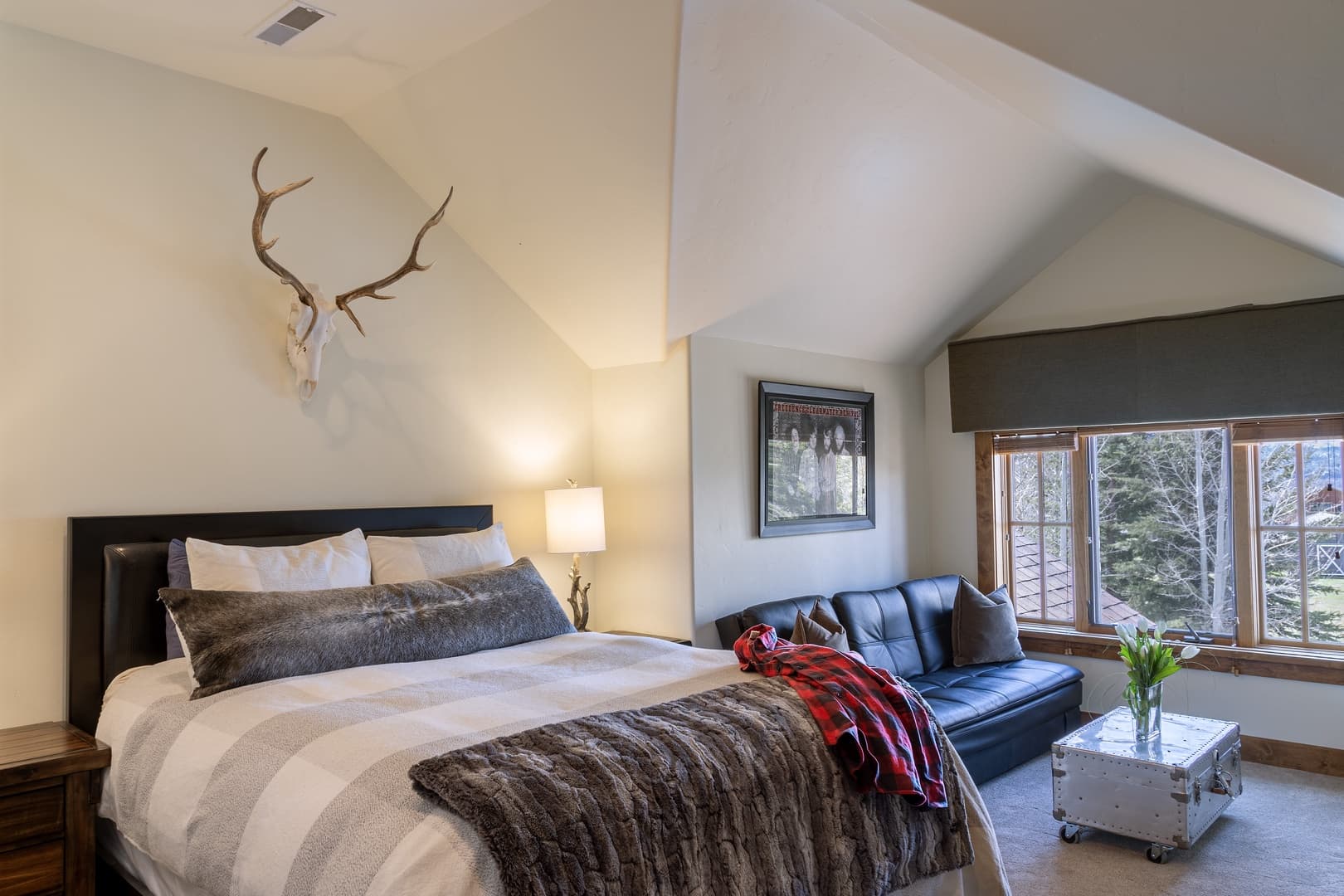 Horsethief Hideaway - Image 10