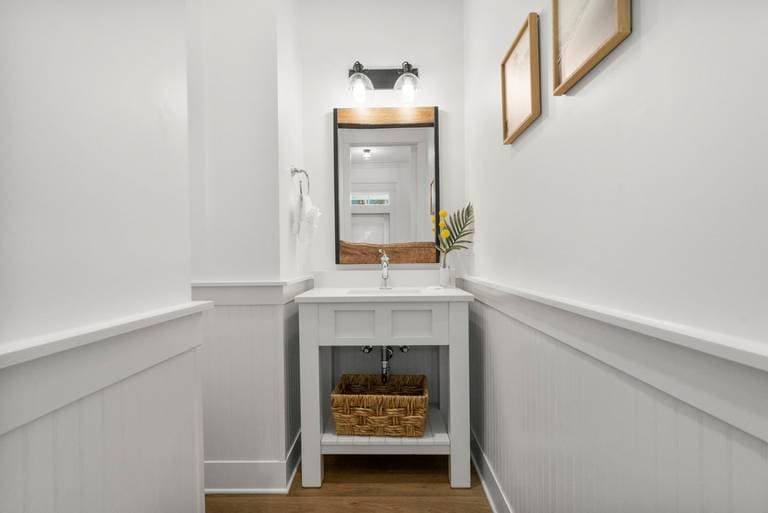 Mermaids Grotto - Image 9