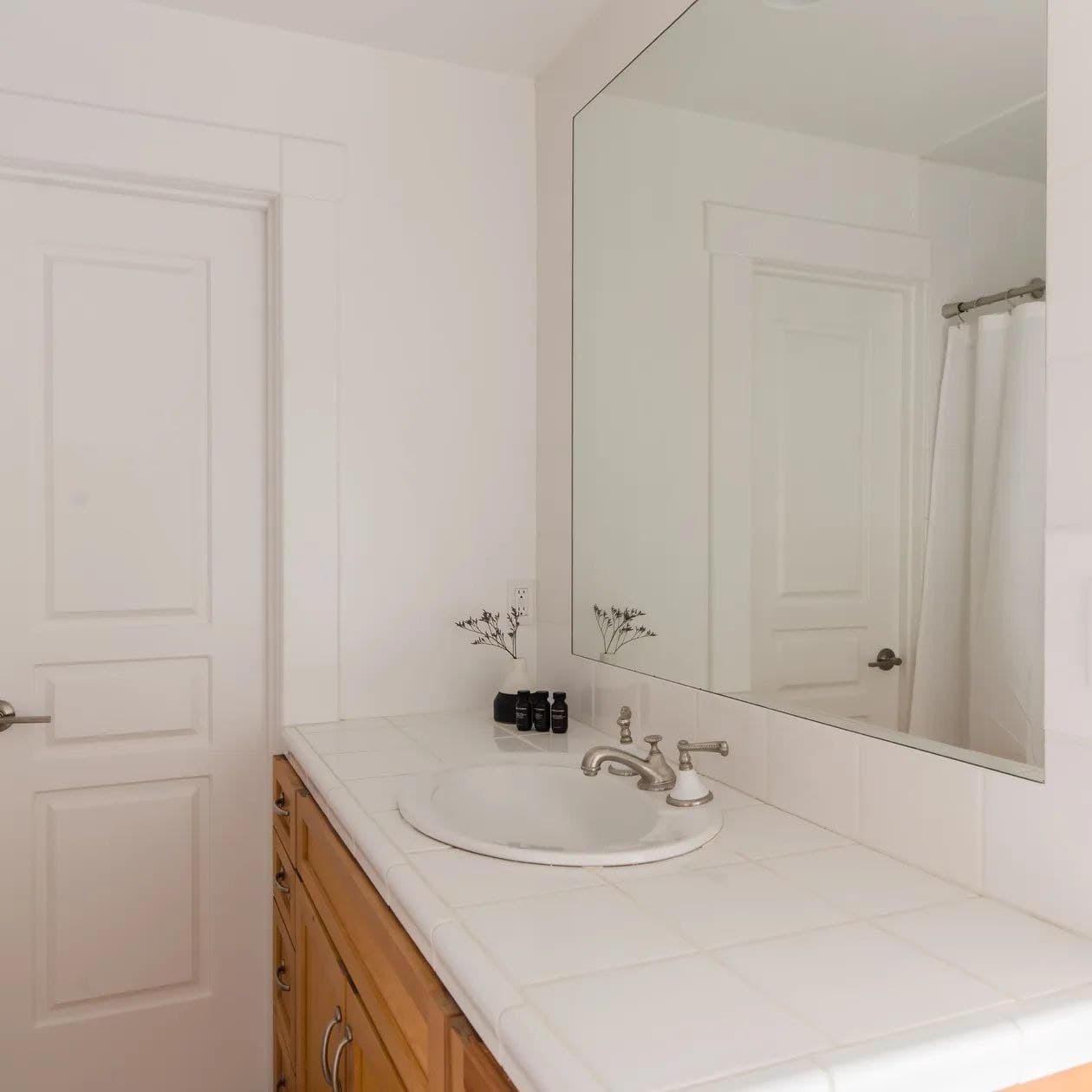 Julep Manor - Image 30