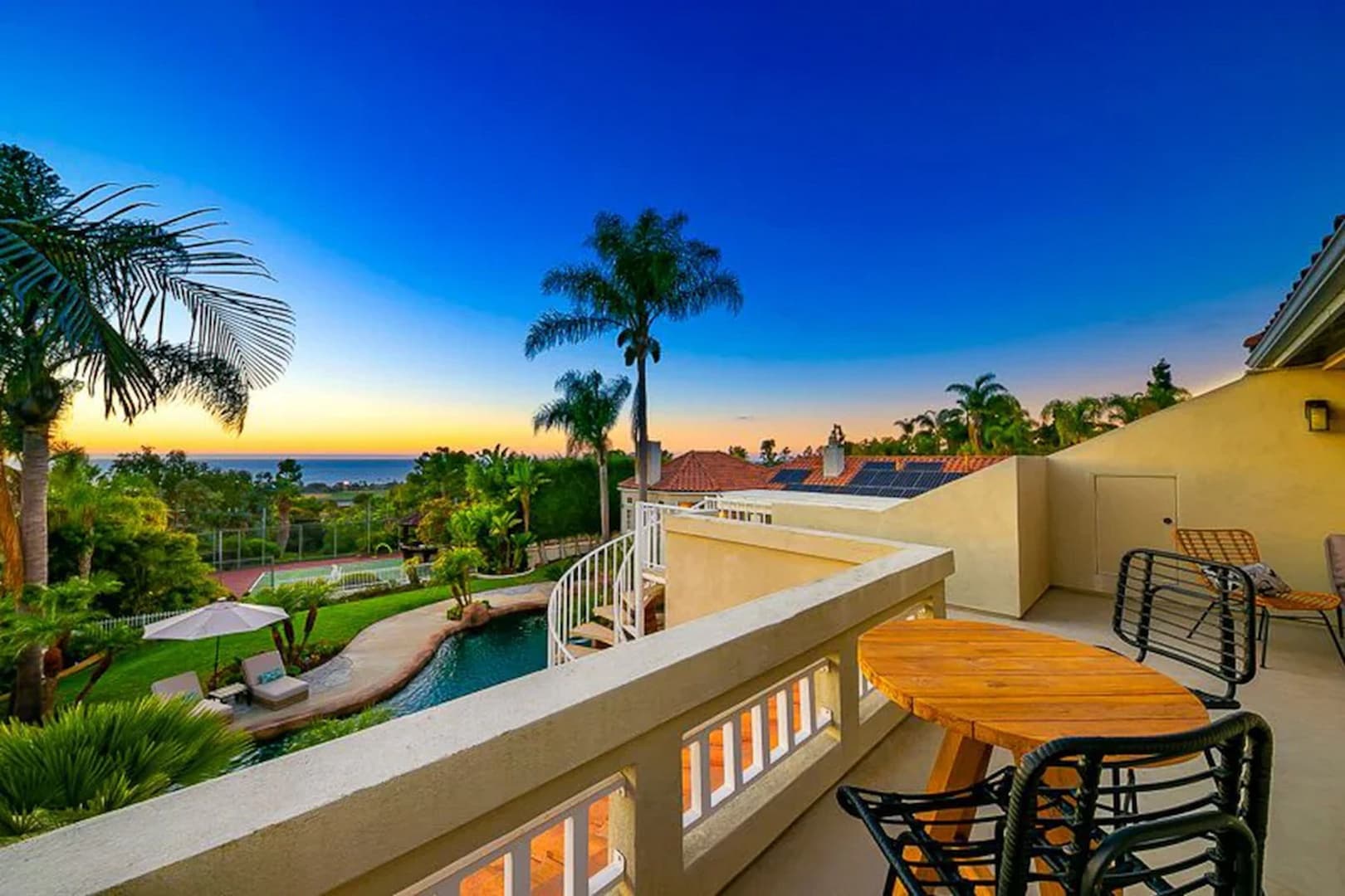 La Jolla Lifestyle - Image 3