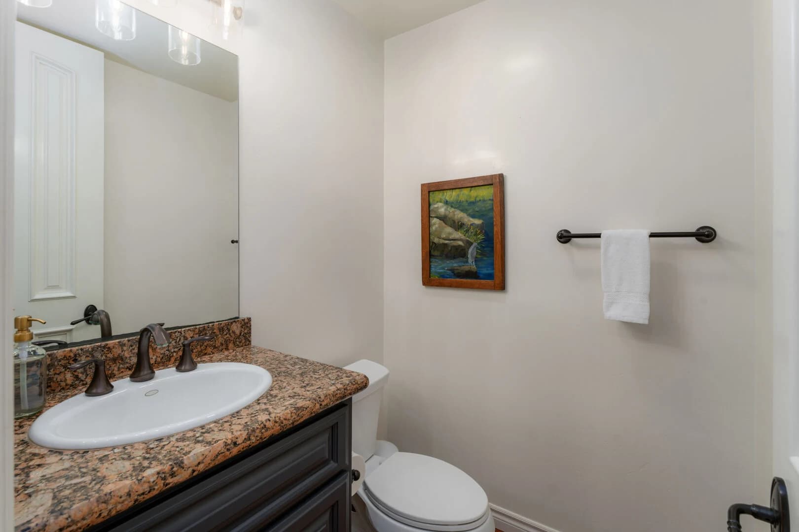 Chalcedonia Beach Gem - Image 10