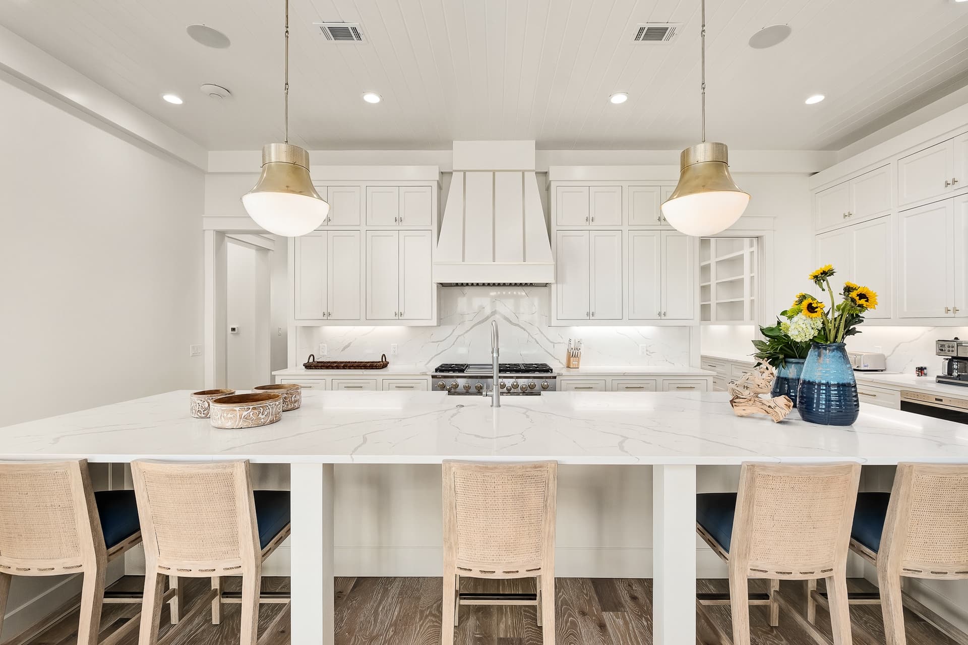 Emerald Le Luxe - Image 8