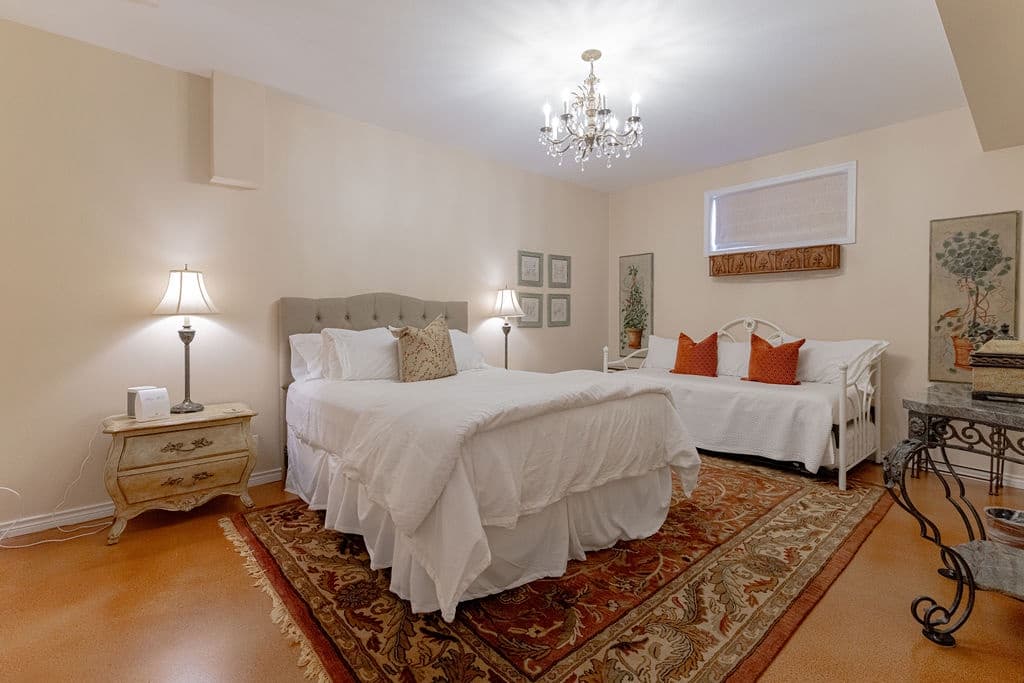 French Polo Manor - Image 24