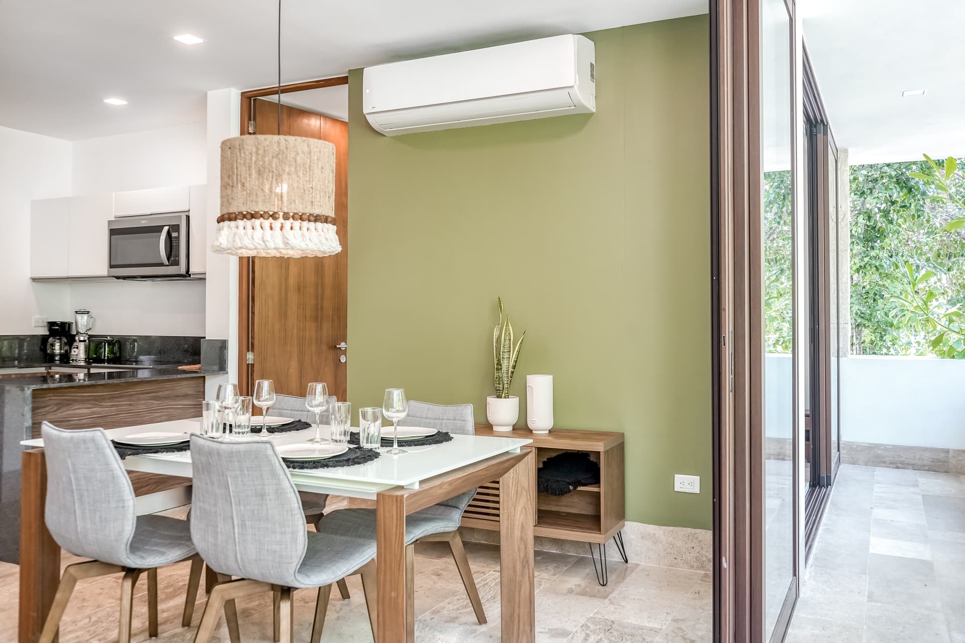 Omara Condo - Image 9