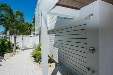 Gulf Shore Retreat - Image 36