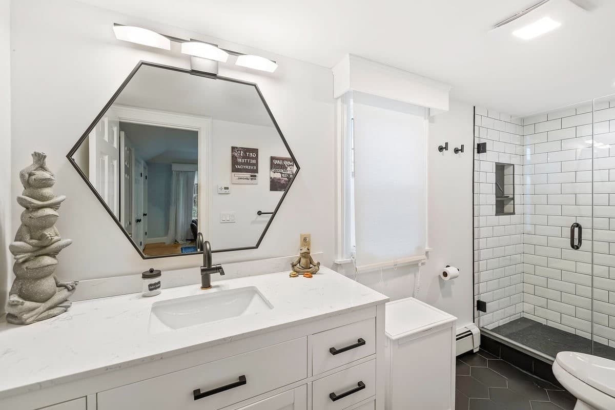 Brewster Barefoot Bliss - Image 40