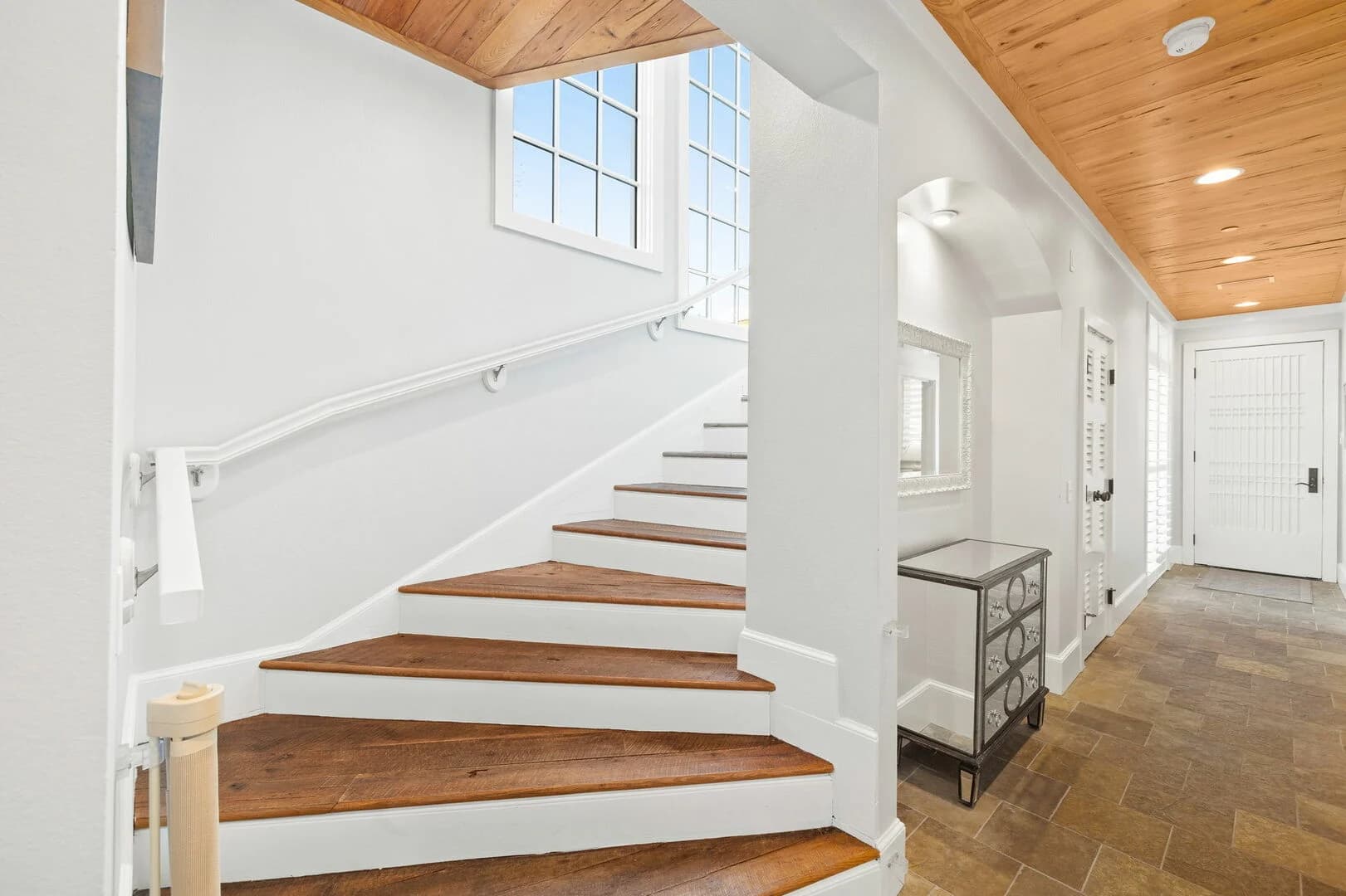 Providence House - Image 18