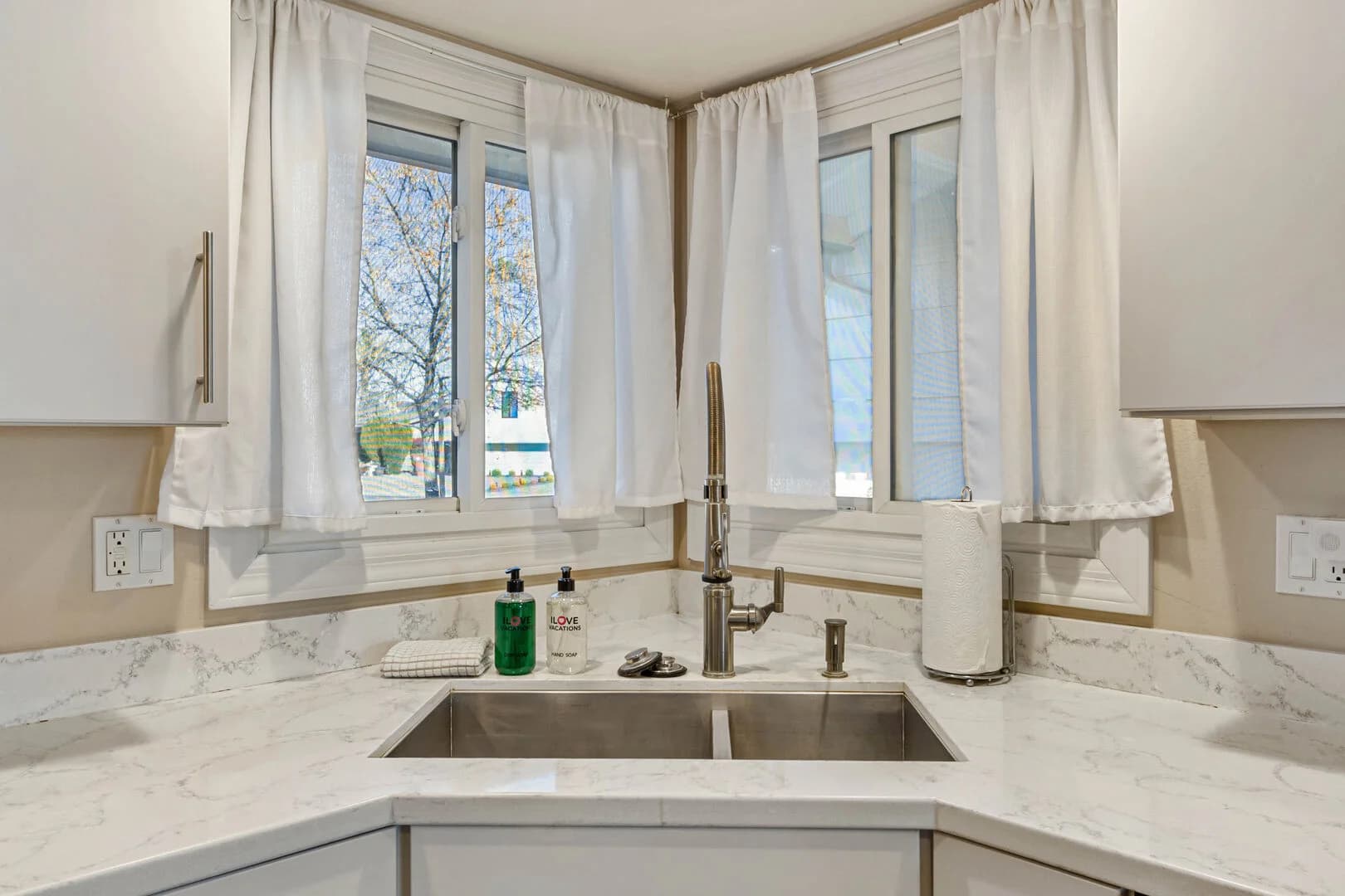 Paradise Escape - Image 12