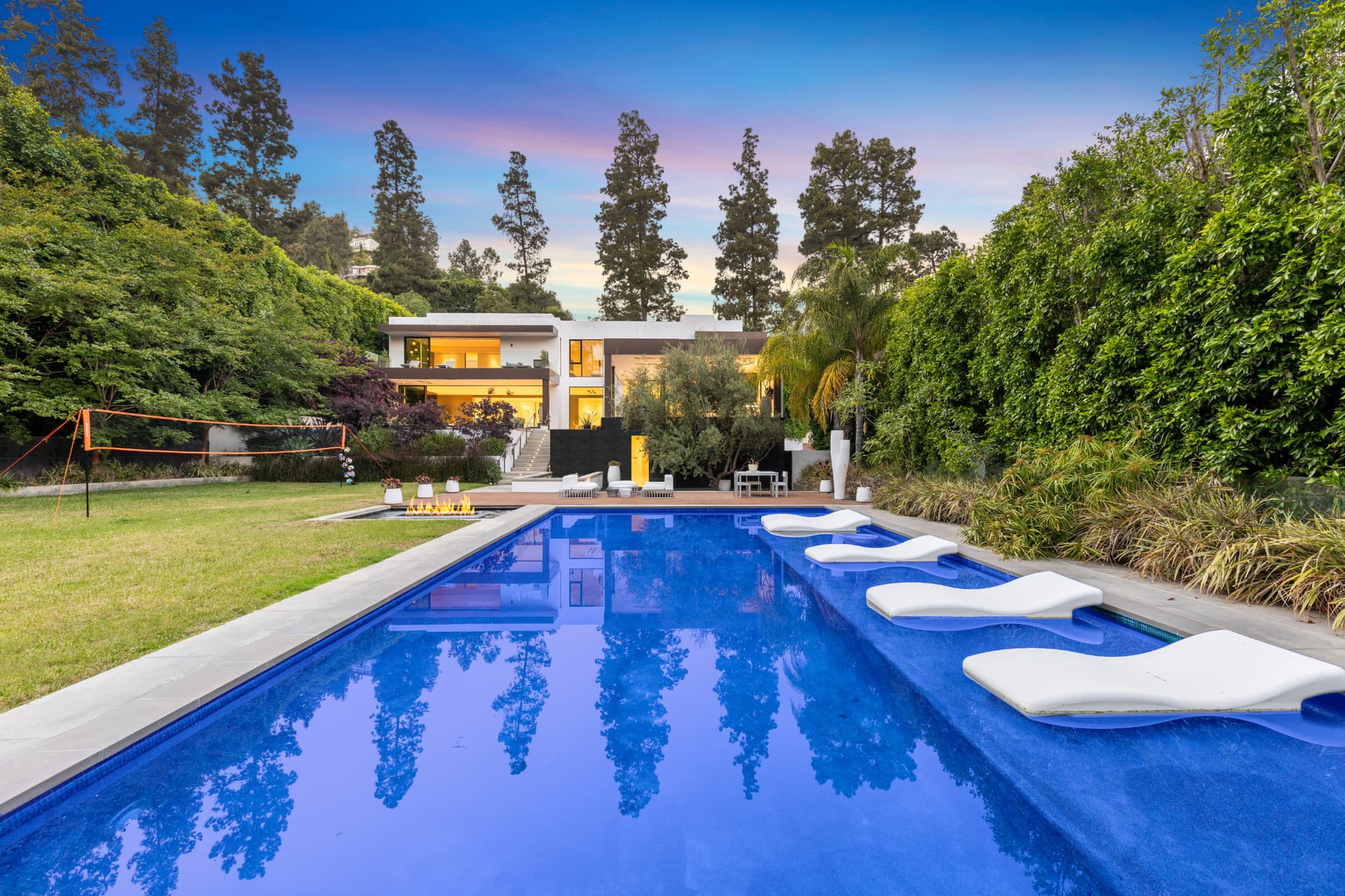 Lago Vista Modern - Image 2