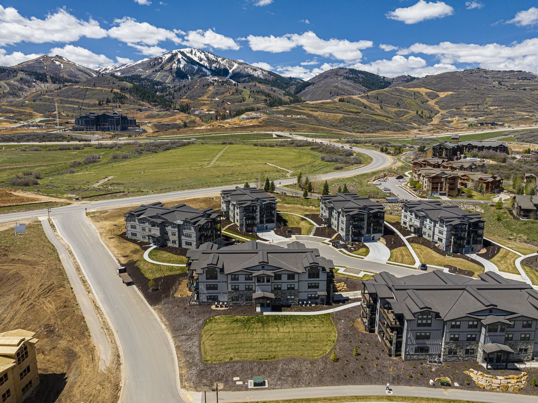 Mayflower Lakeside #45-304 - Image 48