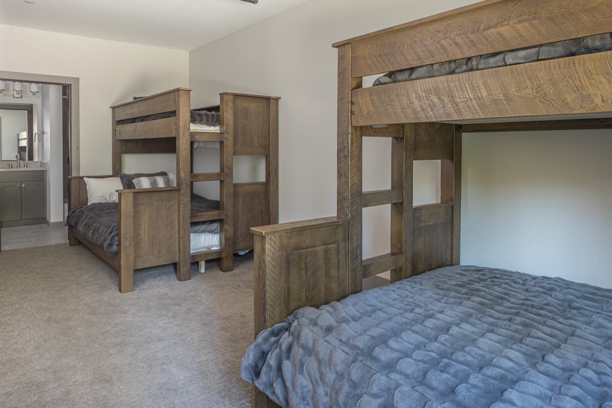 Powder Seeker Lodge - Image 26