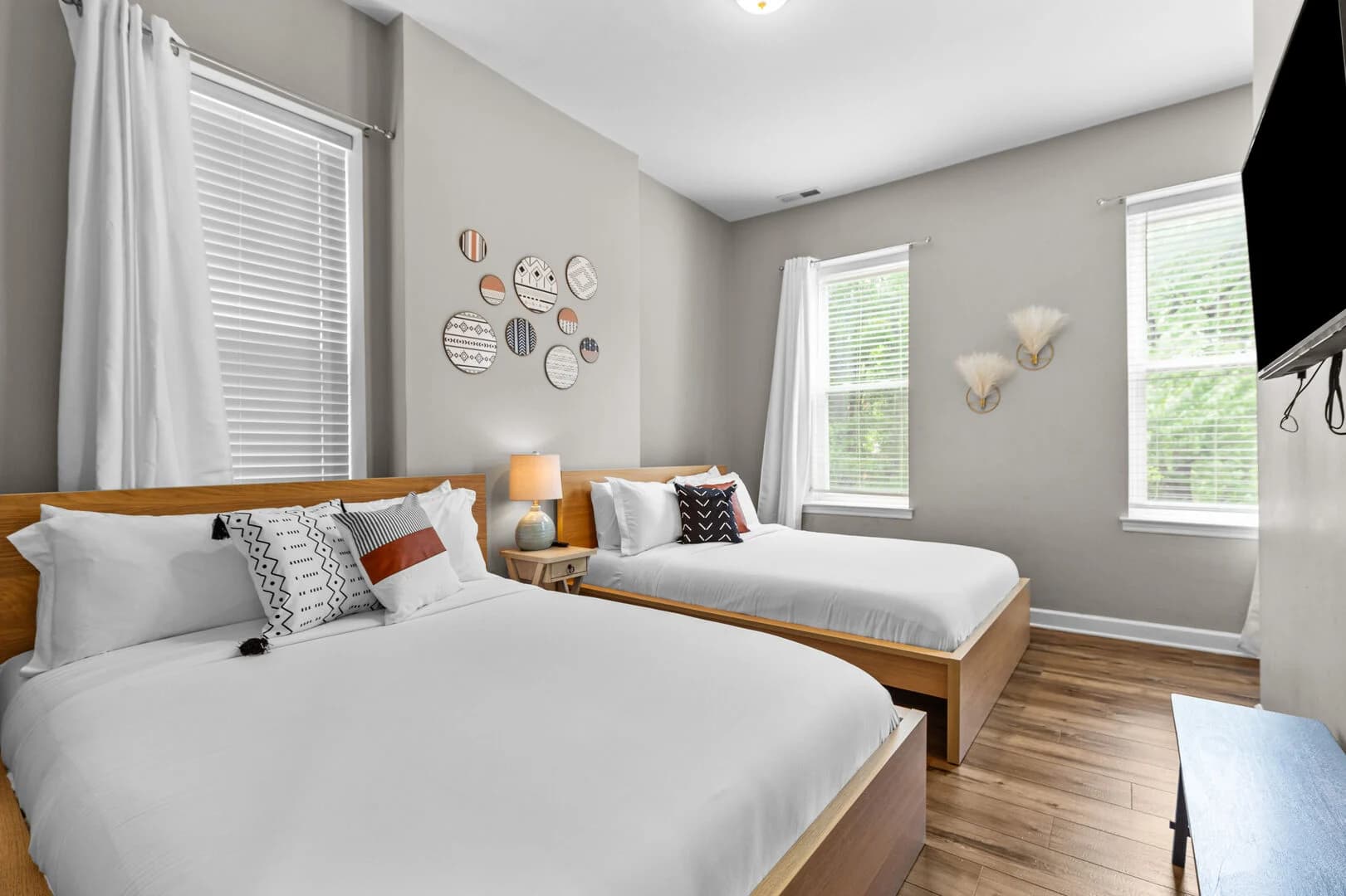 Designer Townhome - Image 11