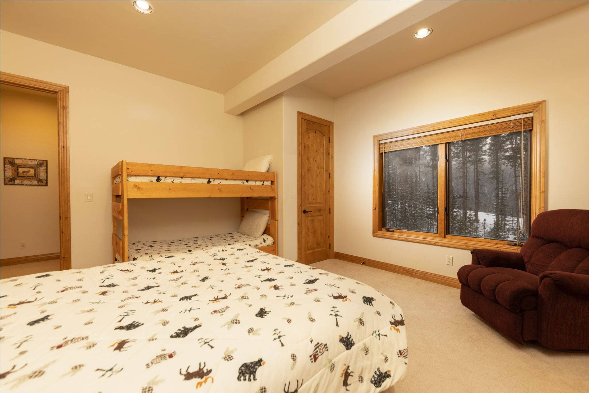 Fireside Villa - Image 38