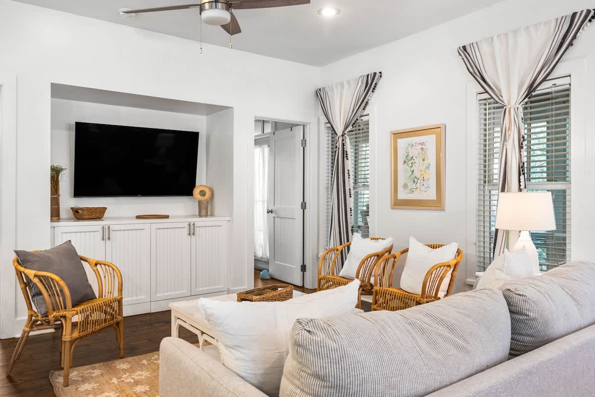 Story House - Image 2