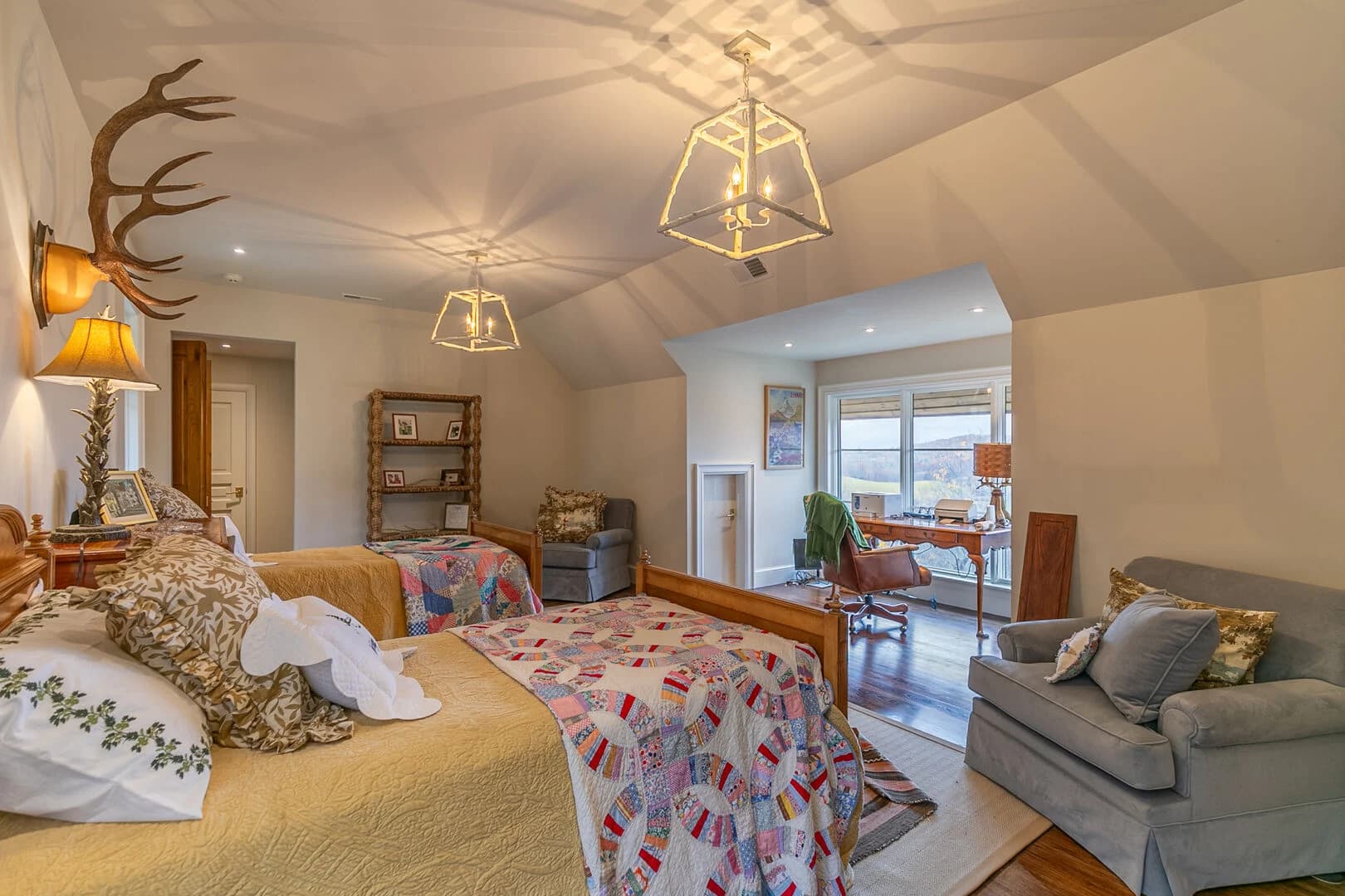 Antler Trail Lodge - Image 27