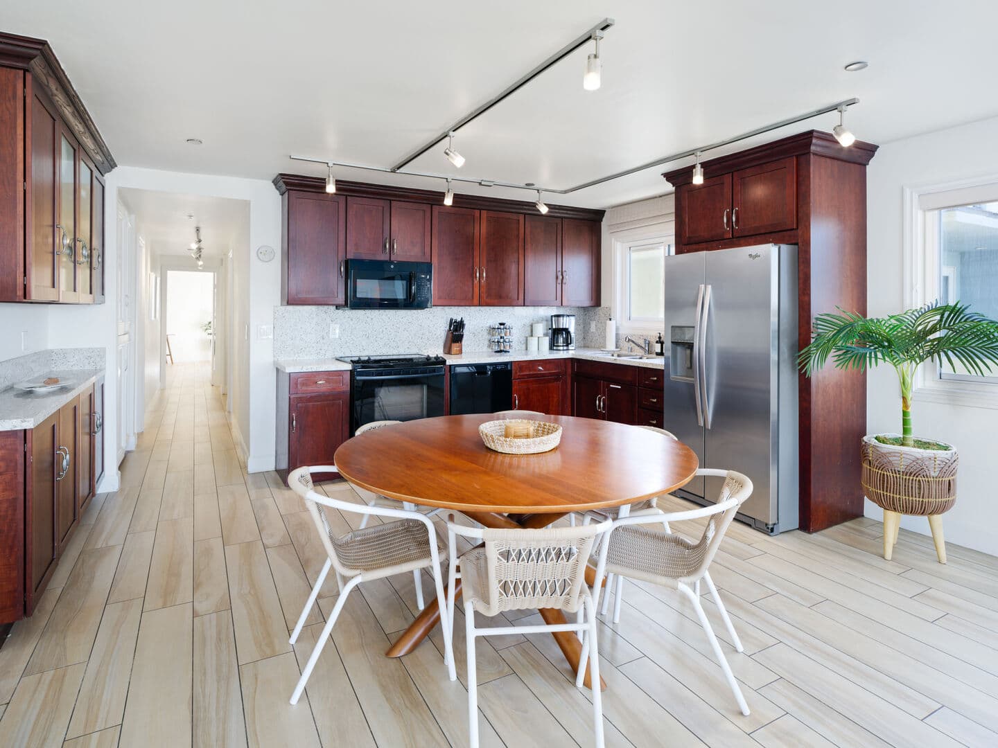 Bayside Walk Place - Image 3