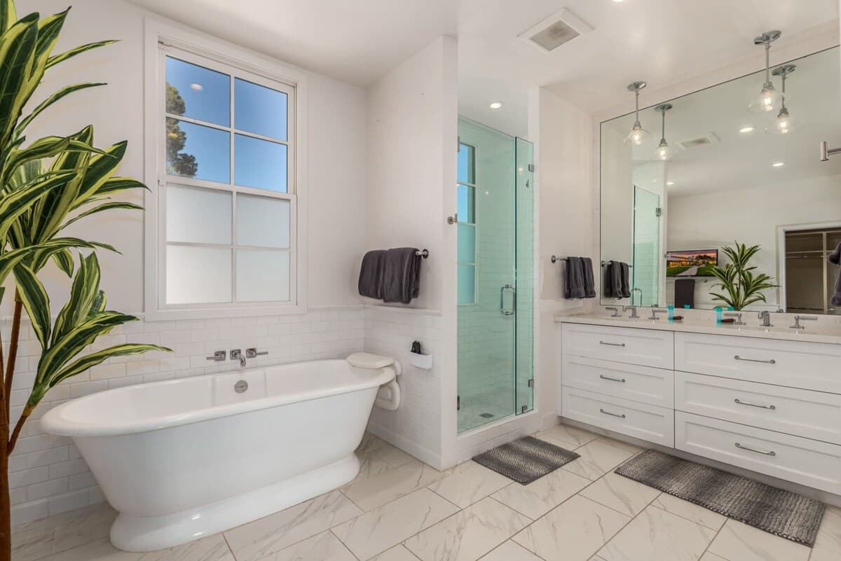 Hummingbird Estate - Image 24