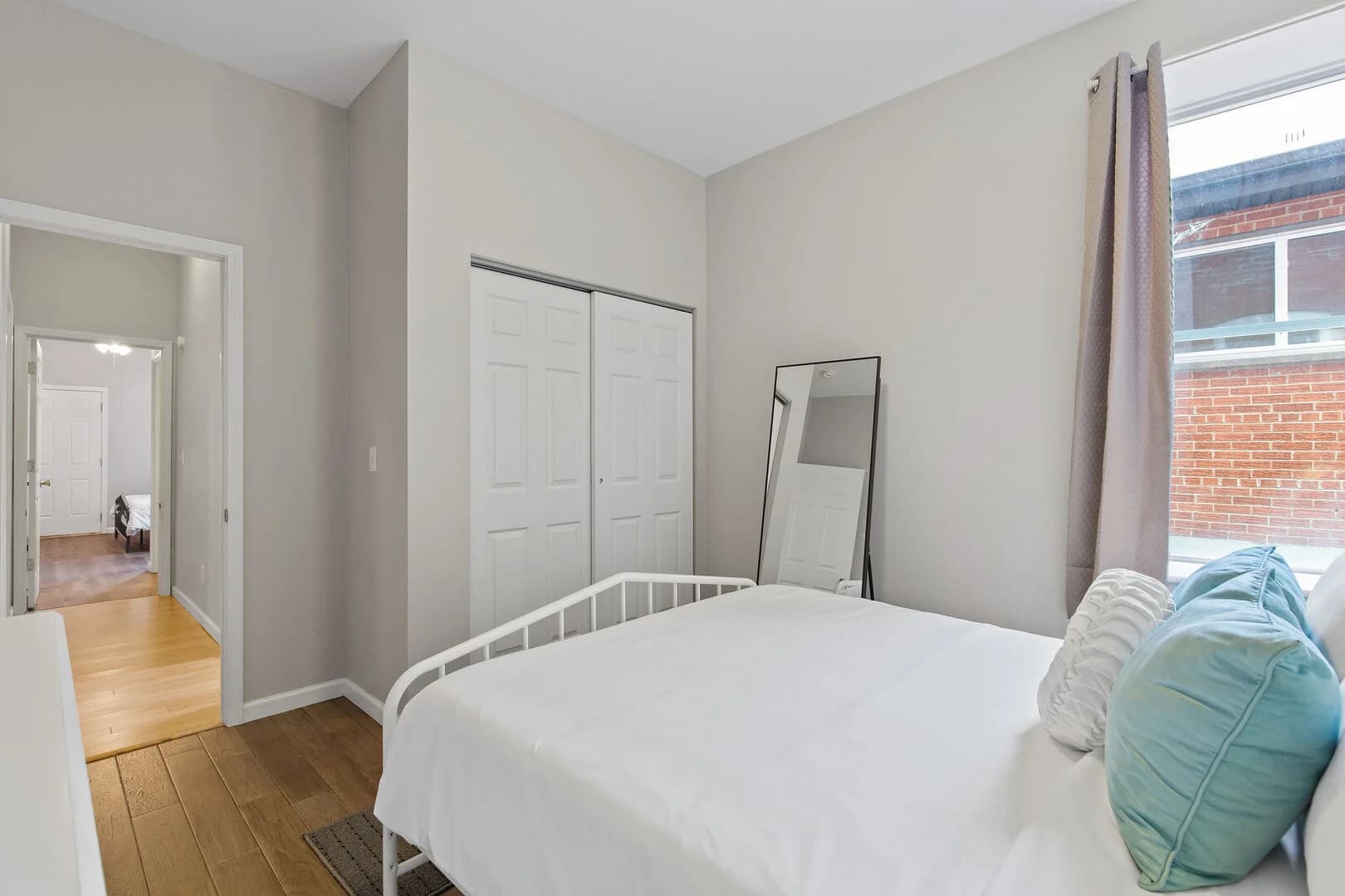 Historic Shaw - Image 19