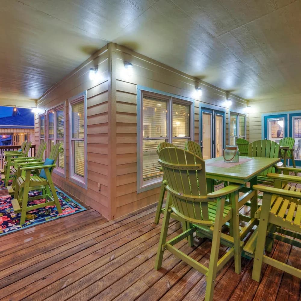 Moxy's Beach House - Image 14