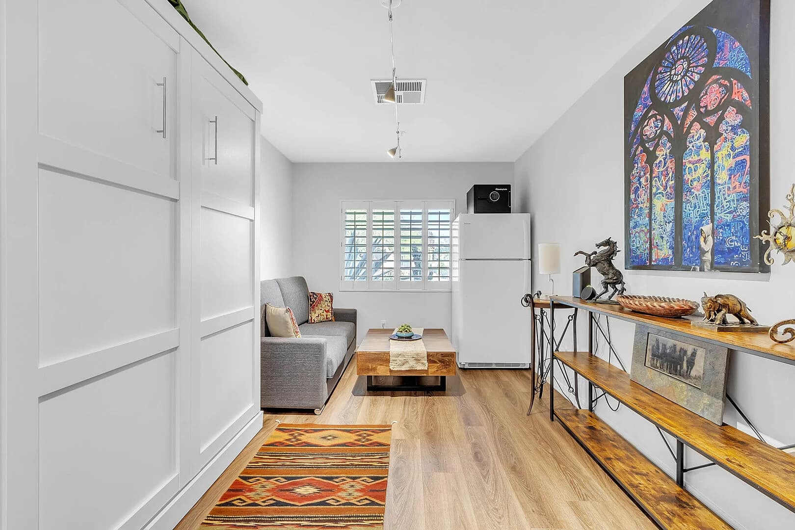 Scottsdale Redbird - Image 32