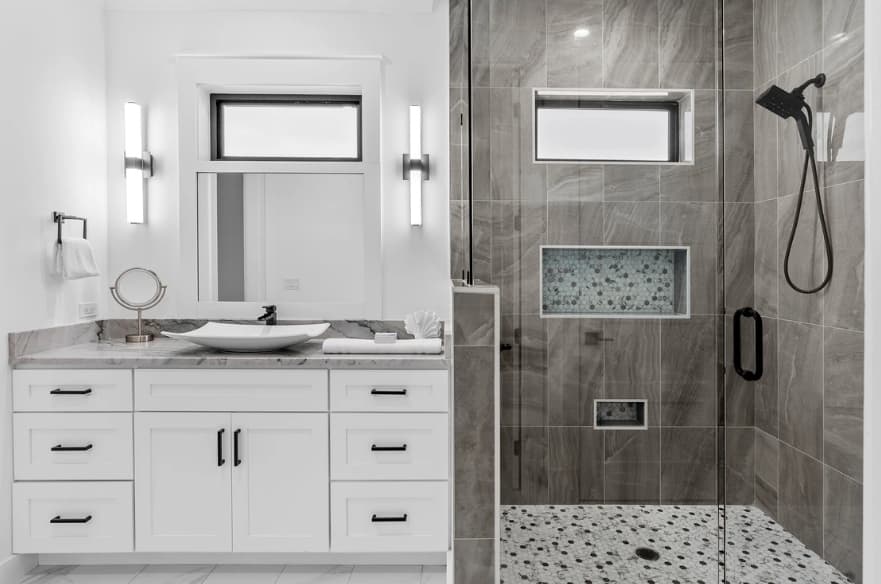 Happy by the Sea - Image 50