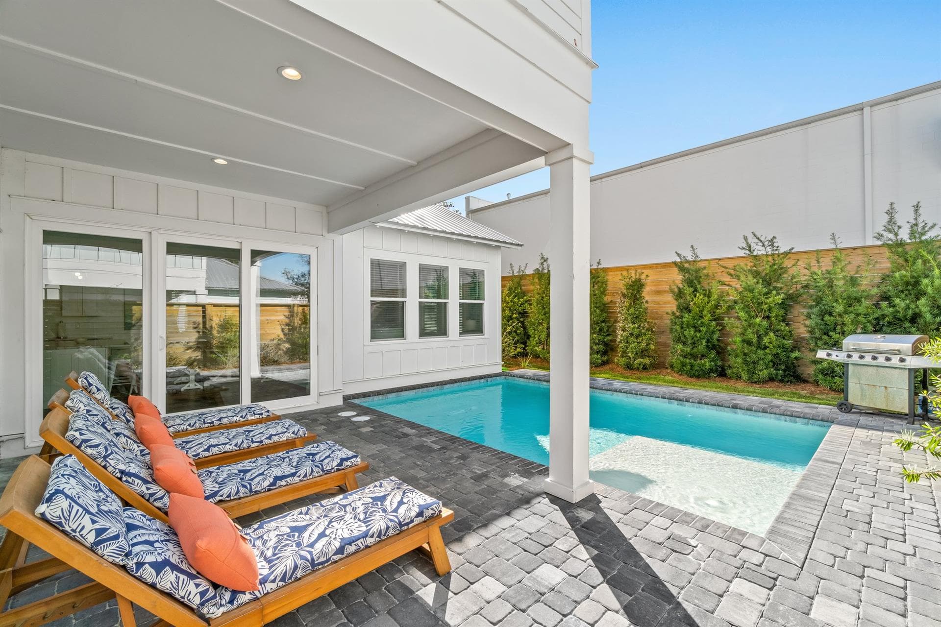 Sea Turtle Oasis - Image 5