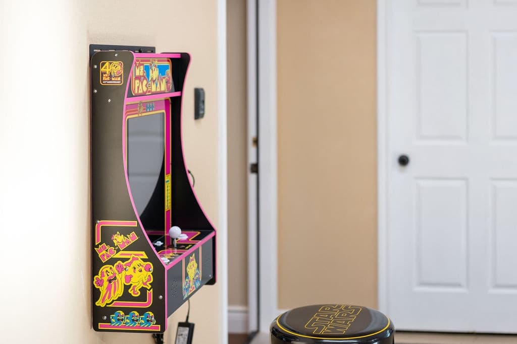 Taking in the View House - Image 31