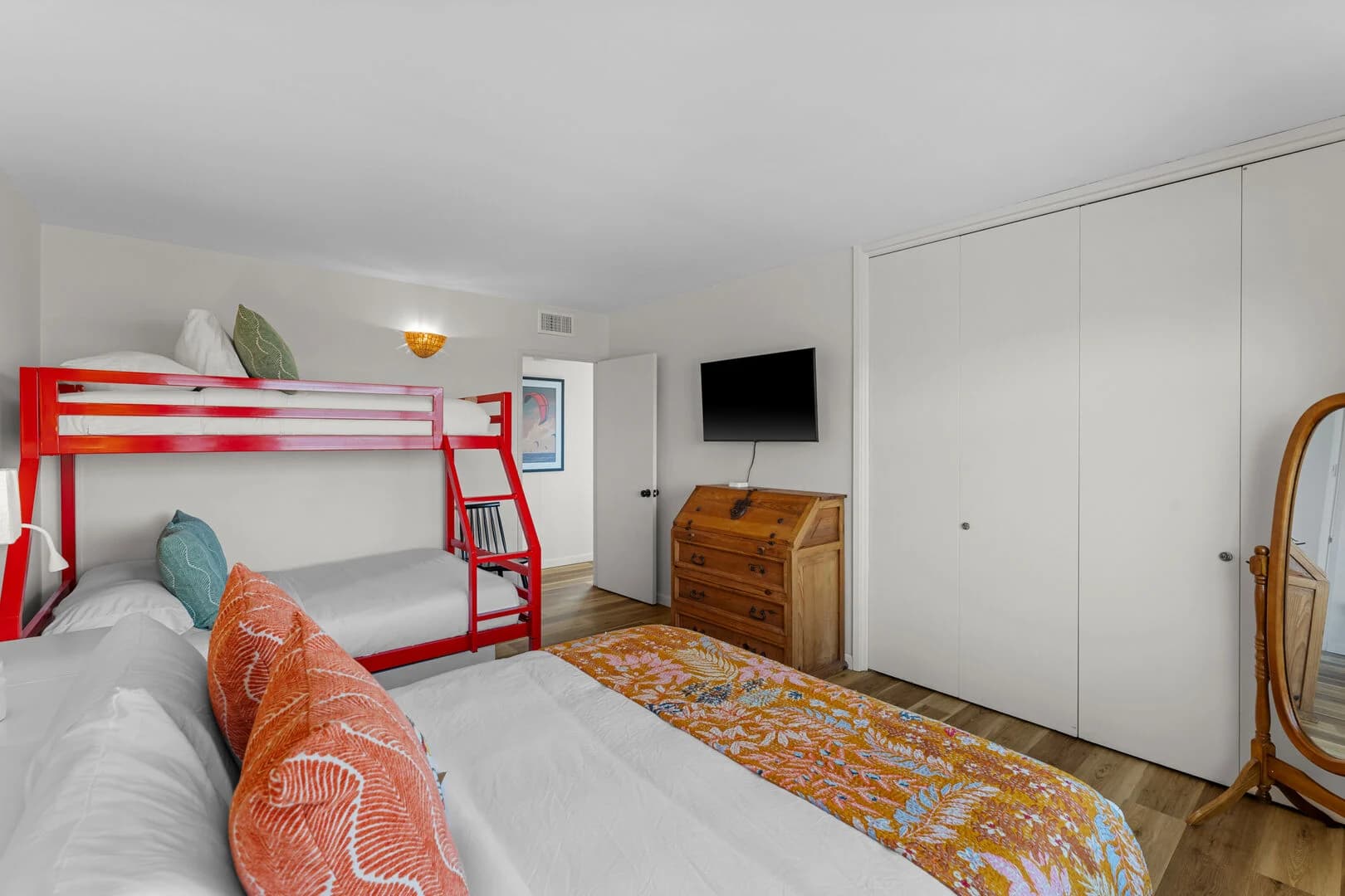 Sunsets on Riviera - Image 27