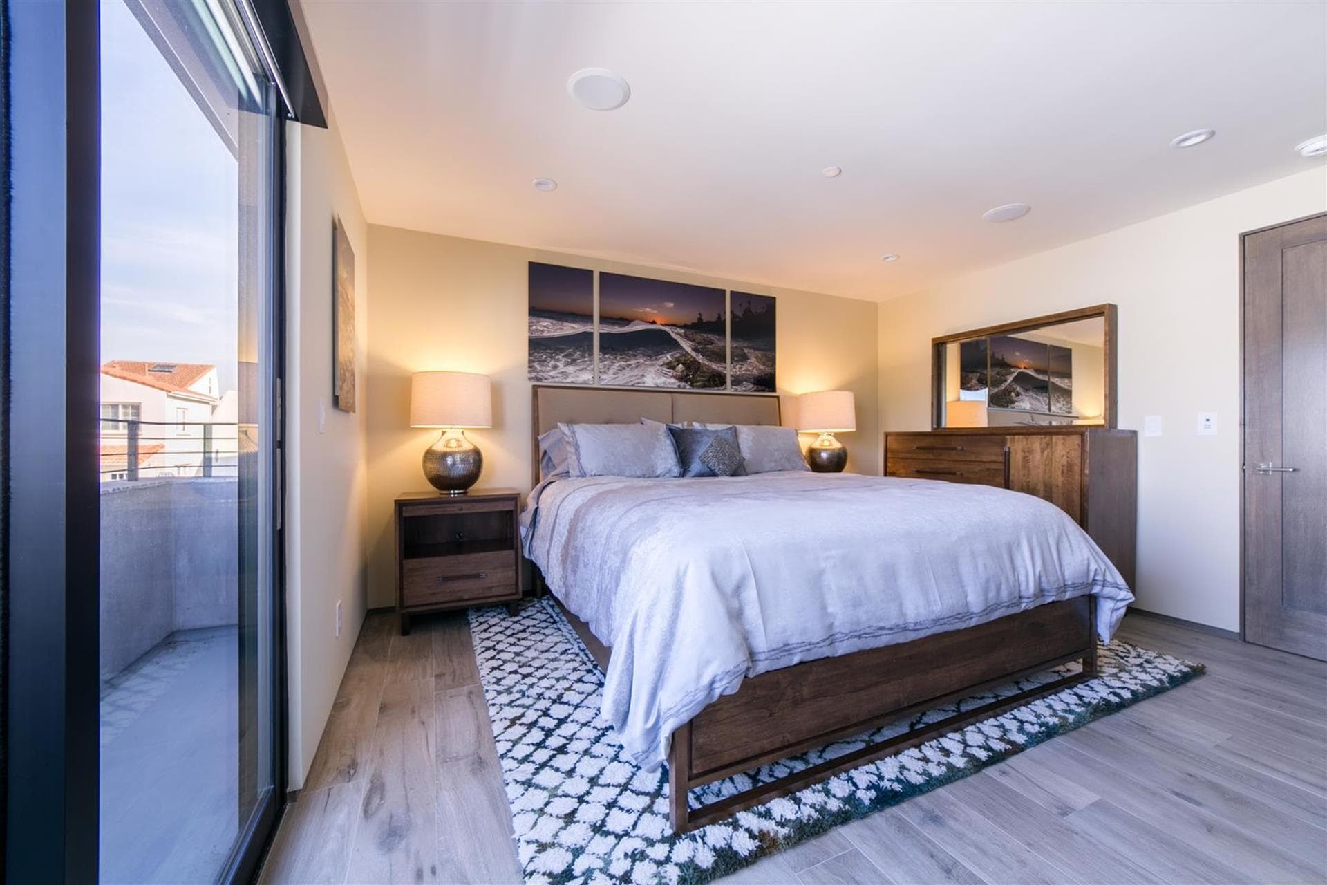 Bay Escape - Image 19