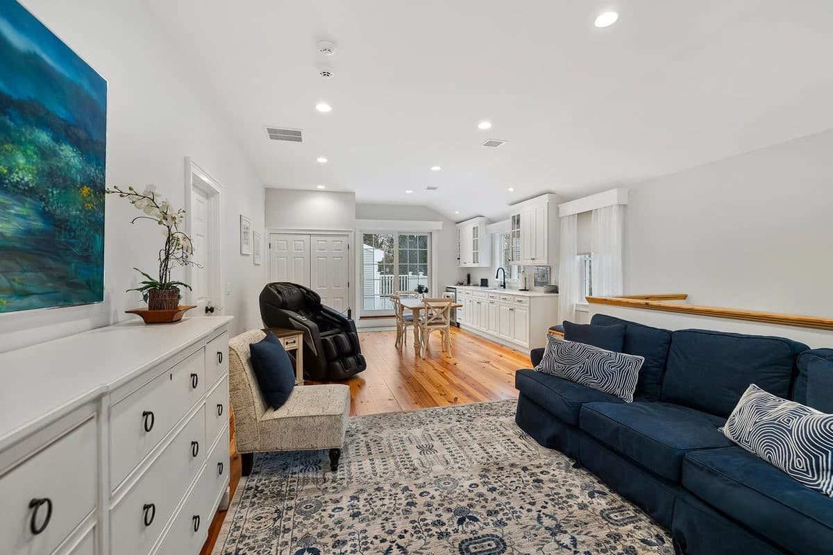 Brewster Barefoot Bliss - Image 34