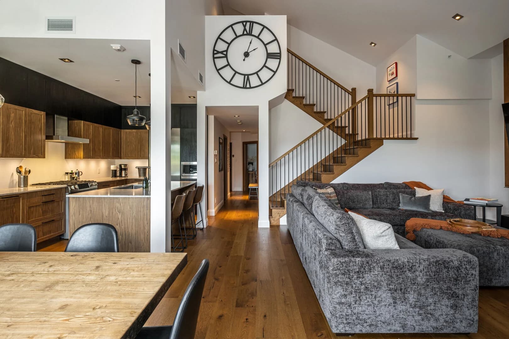 Horizon Residence 305 - Image 4