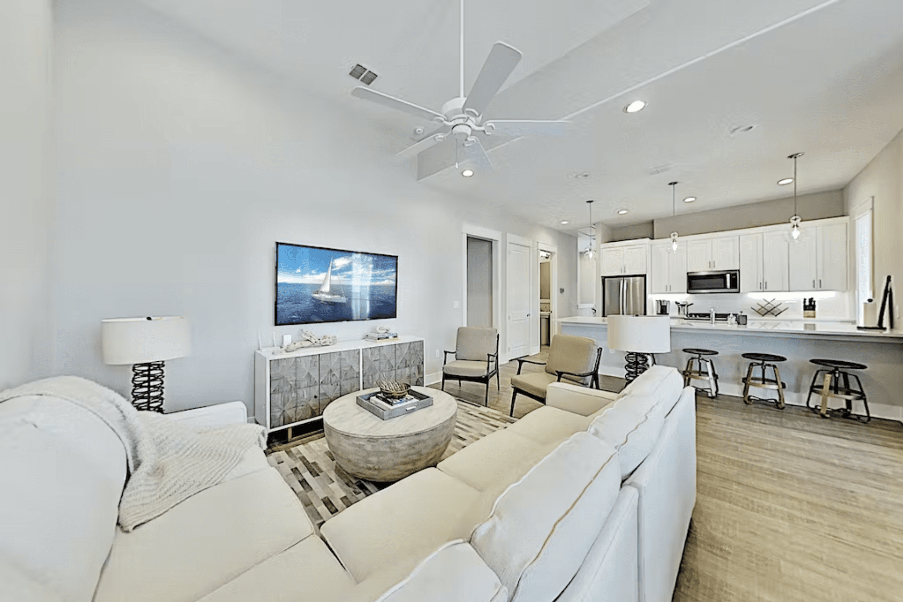 Sleek Beach Home - Image 3