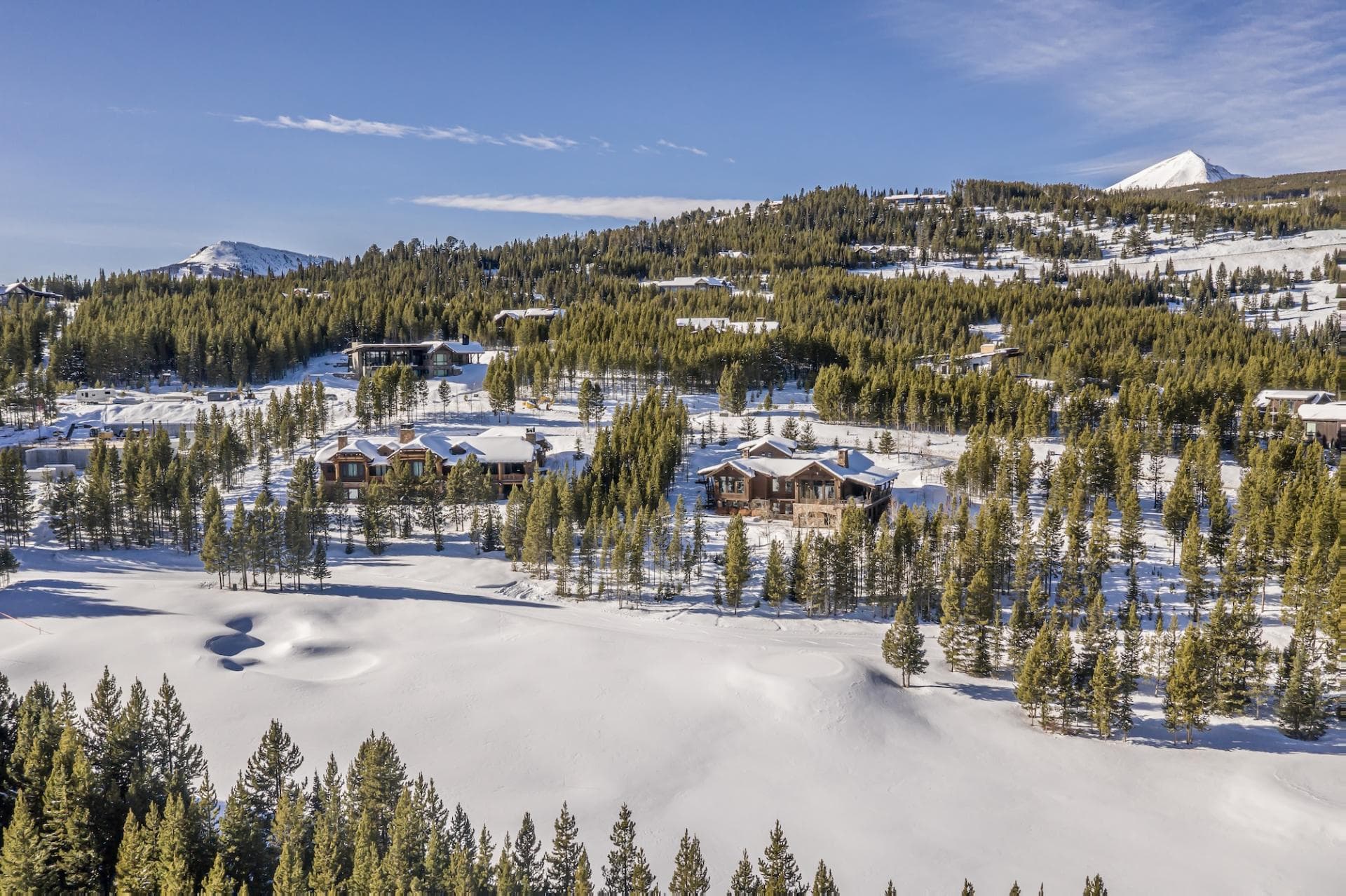 Last Best Chalet - Image 98