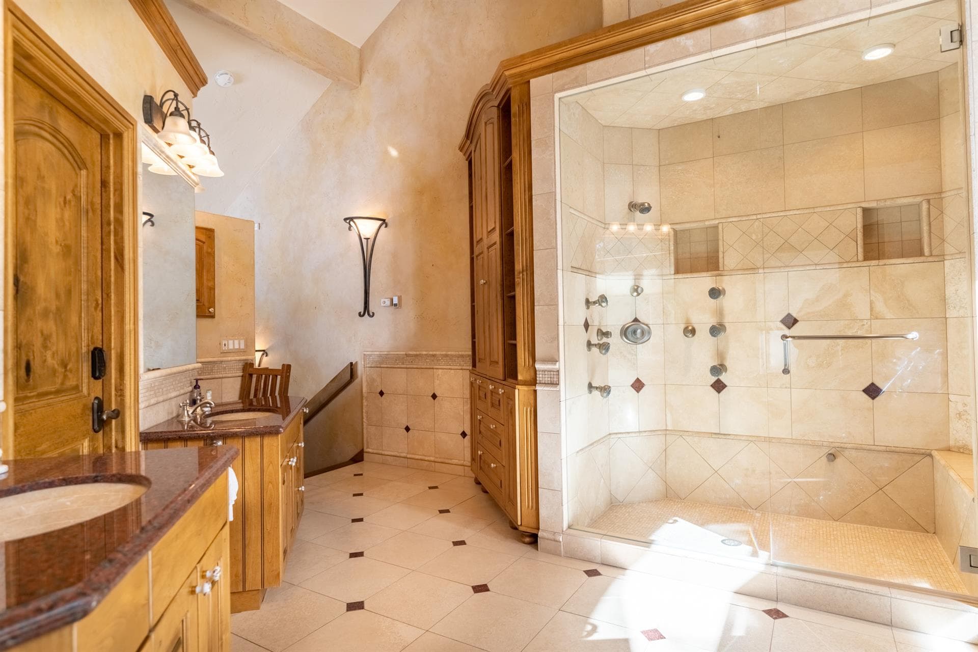 Goldenrod Circle - Image 9