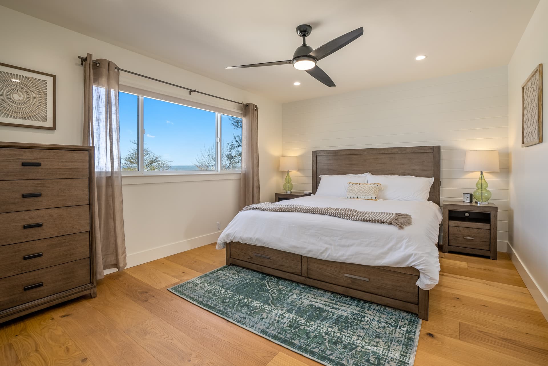 Mira Vista Heights - Image 39