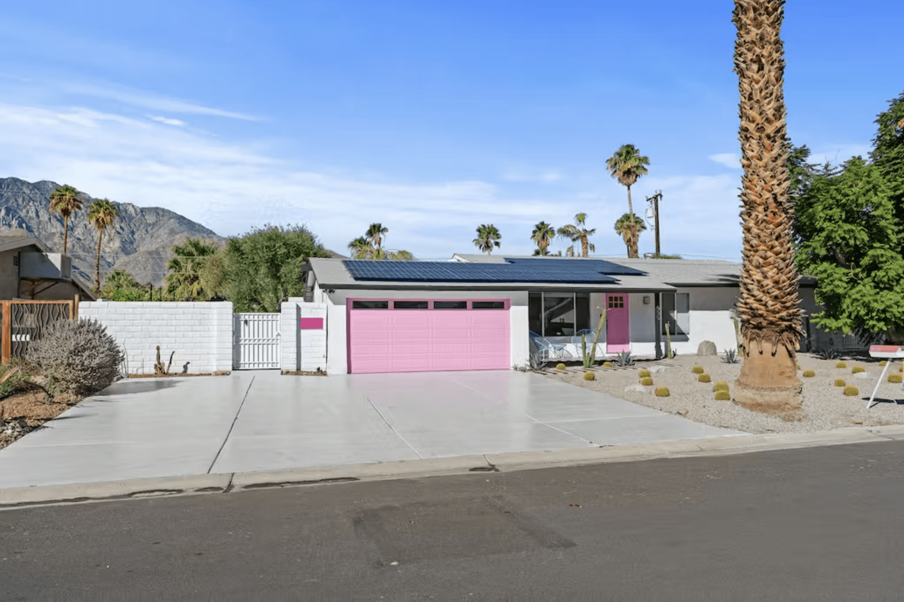 La Vie En Rose House - Image 33