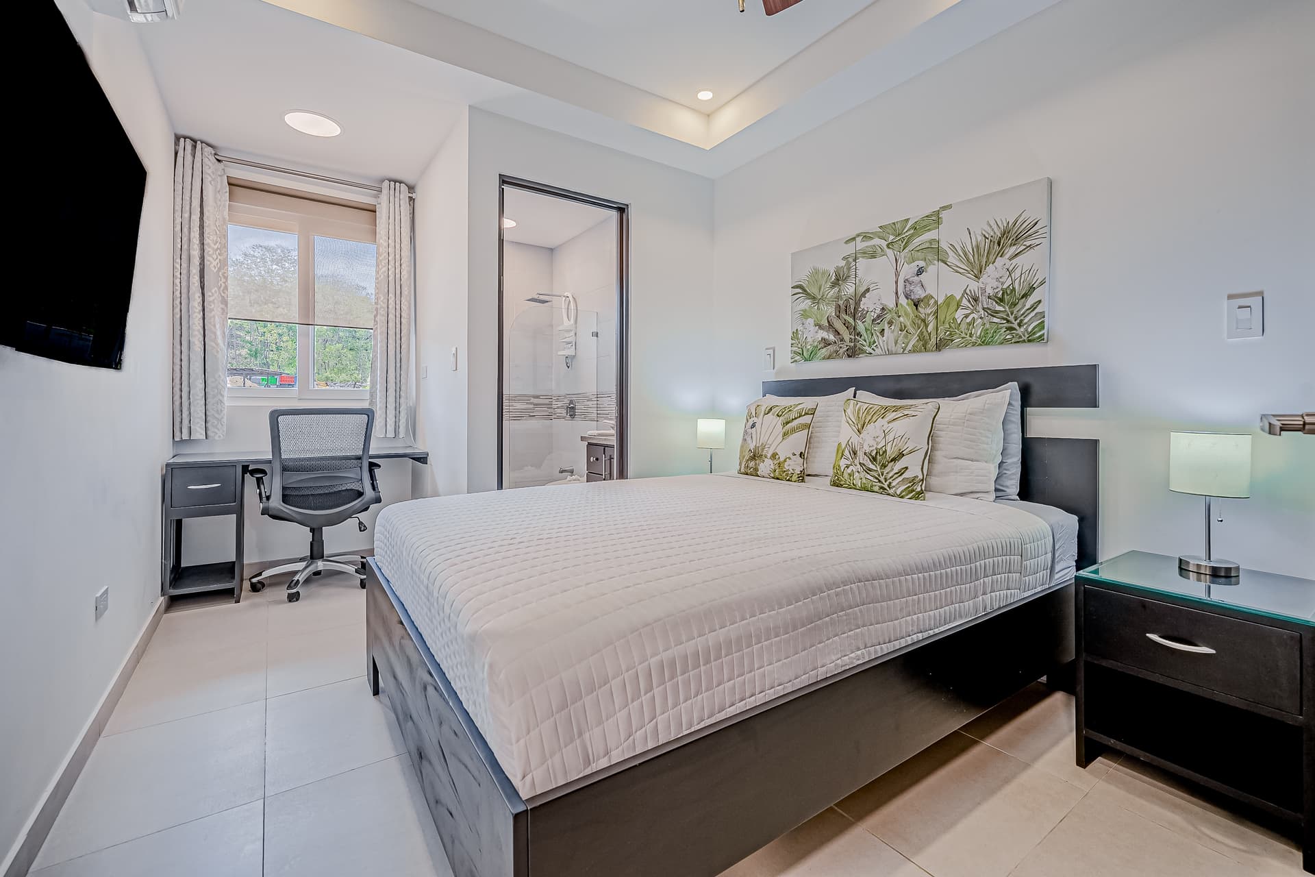 Jacarandas Home - Image 6