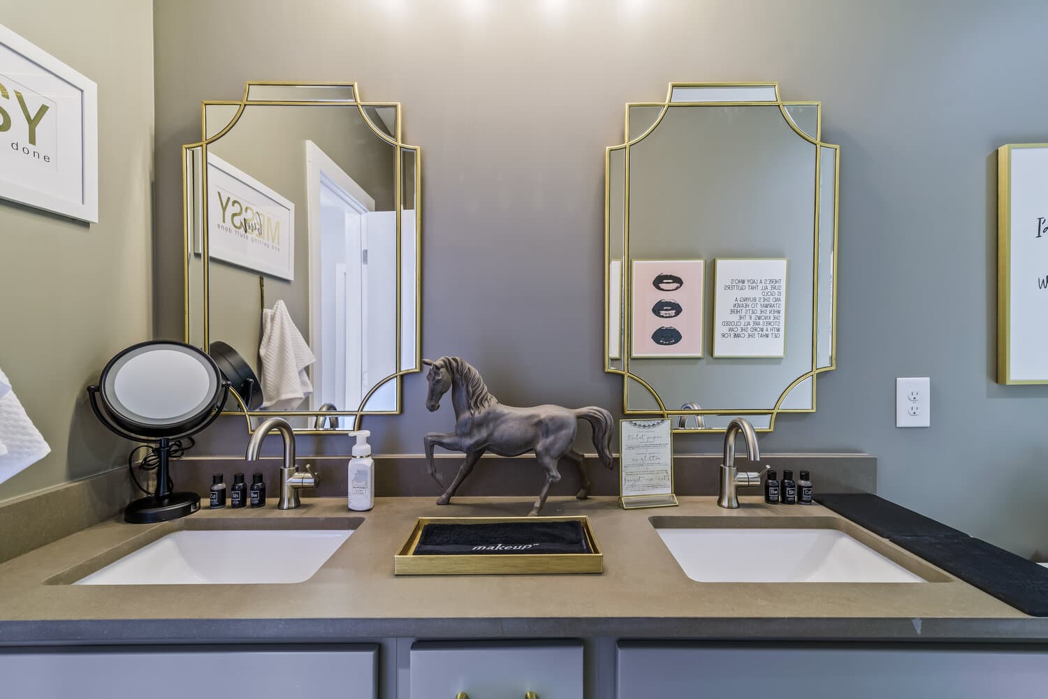 Southern Belle - Image 23