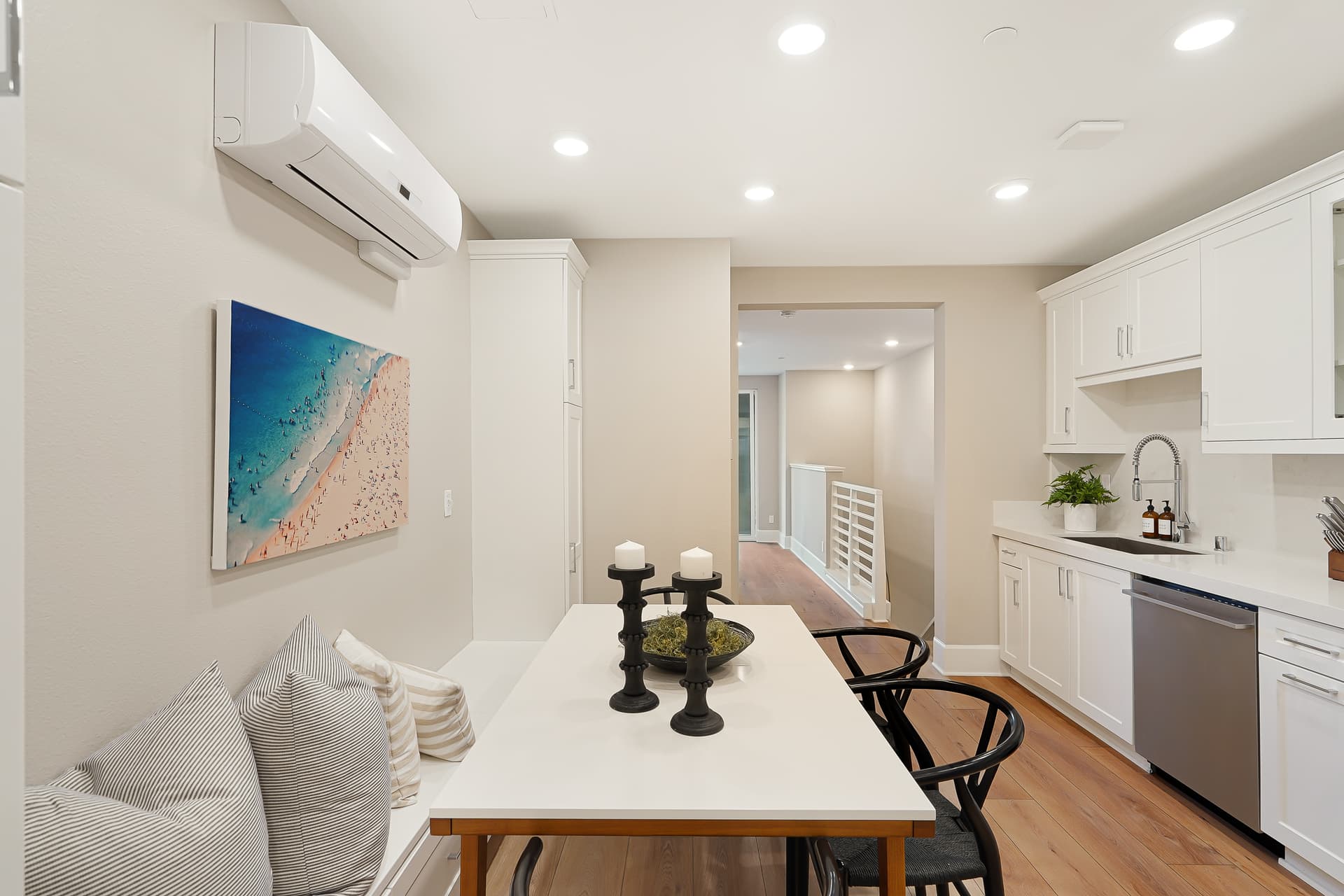 Bayside Cove Getaway - Image 15