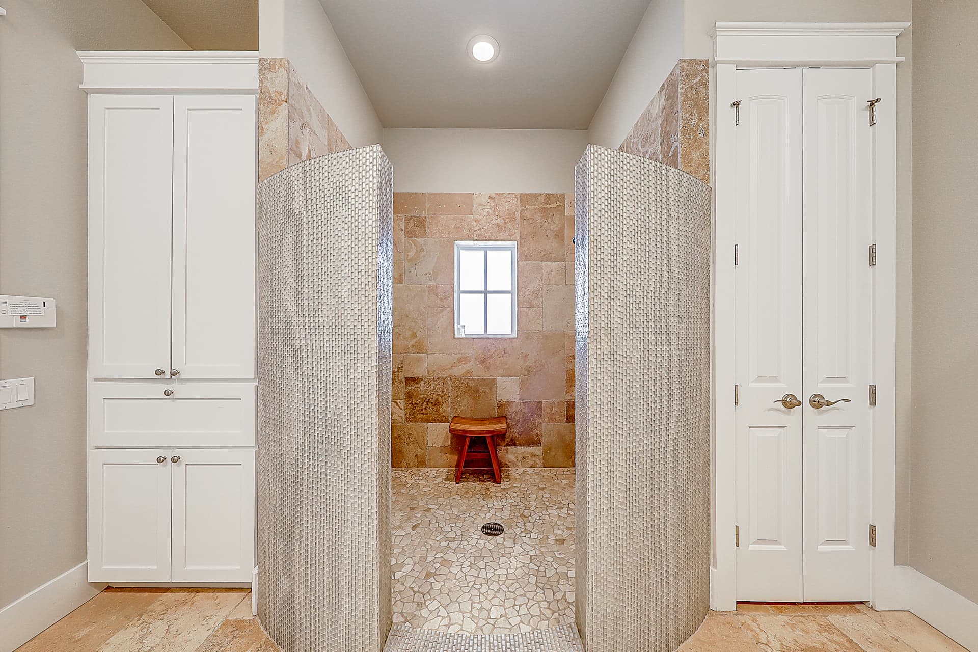 Sunrise Avenue House - Image 42